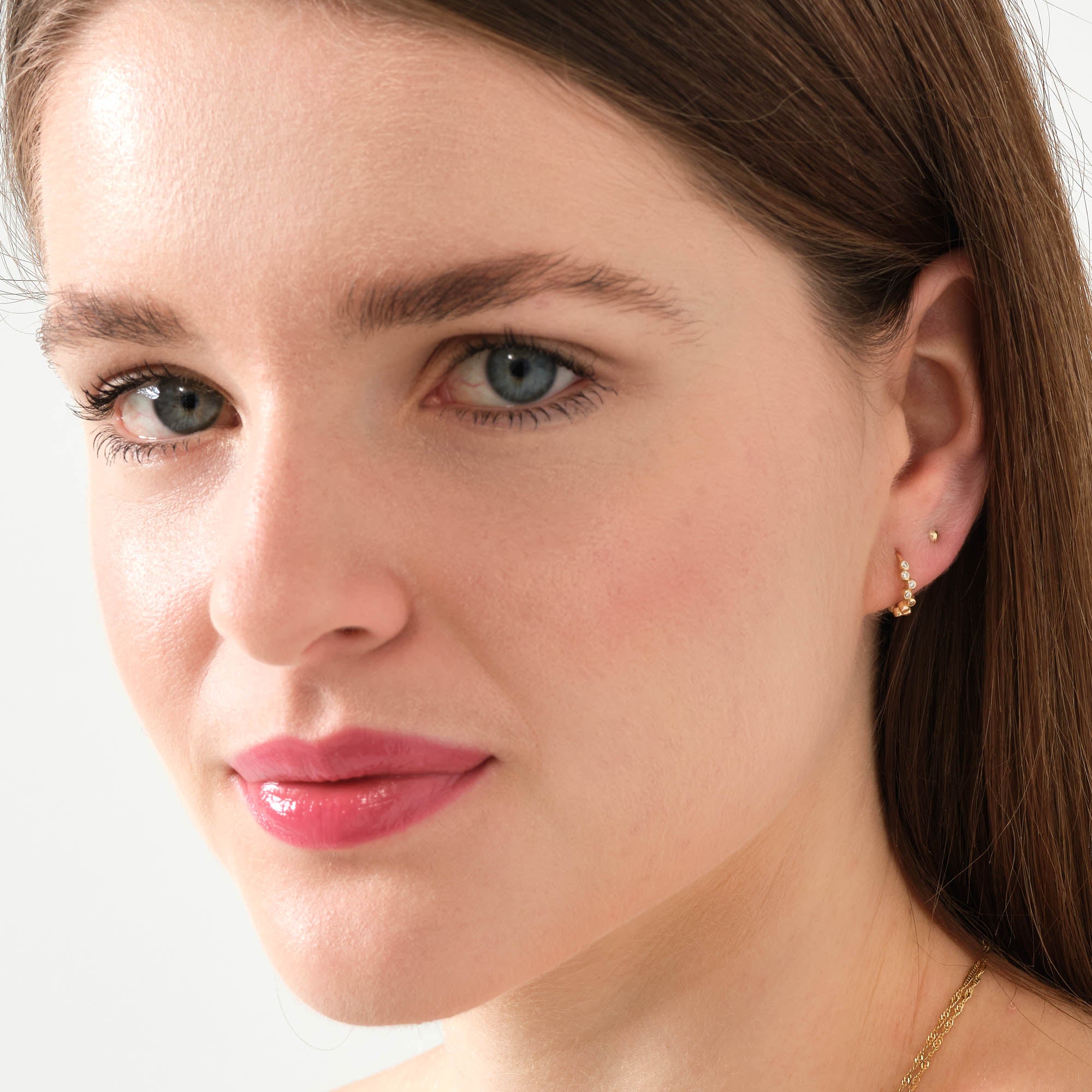 Asimetrik Taşlı Altın Halka Küpe 14 Ayar